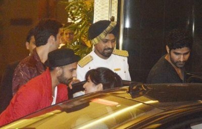 Ranveer Singh greeted Katrina and Ranbir warmly at the party