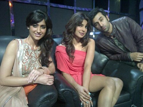 Indian Idol star-studded season 6 final: Punjab's Vipul Mehta wins Film Barfi! actors - Ileana D'Cruz (left), Priyanka Chopra (centre) and Ranbir Kapoor (right) at Indian Idol final show