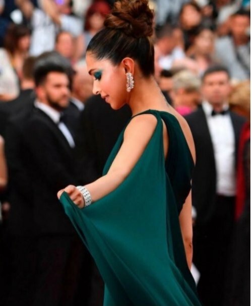 Cannes 2017 Photos: Bollywood’s Deepika Padukone, Aishwarya Ra Bachchan Impress Deepika Padukone scores fashion points at Cannes 2017 in her Brandon Maxwell gown
