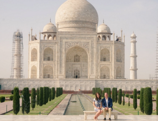 Kate and William end their India trip with a trip to Agra to see the historical monument Taj Mahal